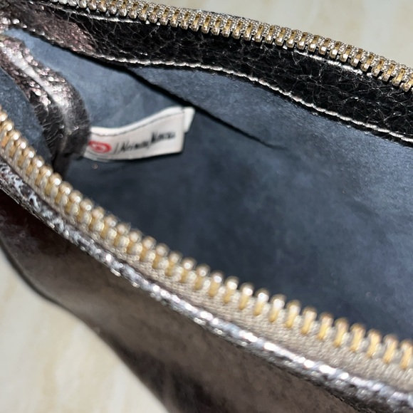 Marc Jacobs Metallic Clutch Bag - Picture 5 of 8